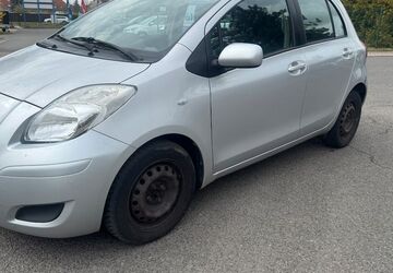 Daihatsu Charade 123.000 km 2.400 &euro; Erfurt 99087