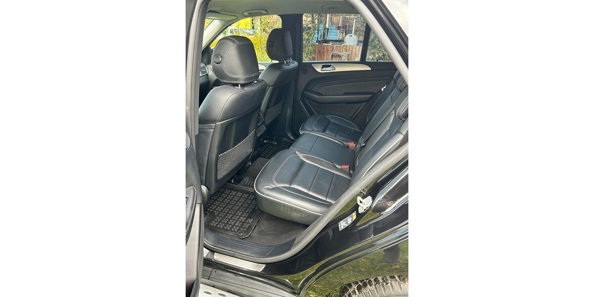 Mercedes-Benz M-Klasse 241.979 km 22.800 &euro; Erfurt 99084