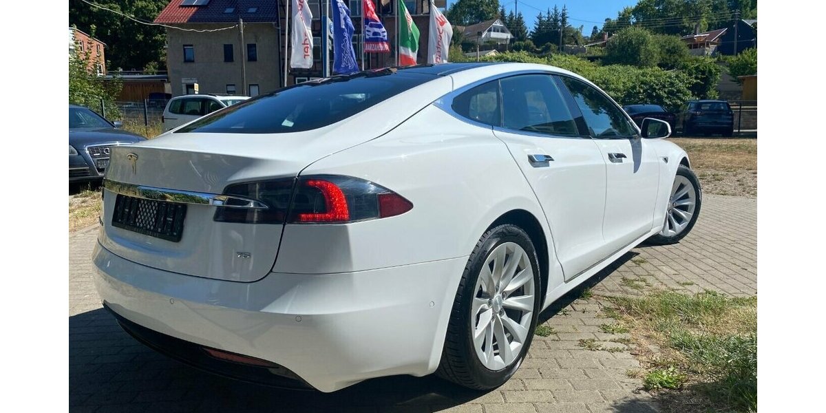 Tesla Model S 75 FreeSupercharger*CCS Adapter*Sitzh.*Aut 145.000 km 34.990 &euro; Rudolstadt 07407