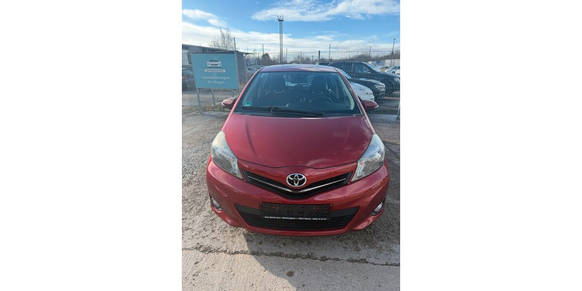 Toyota Yaris 199.999 km 5.100 &euro; Weimar 99427