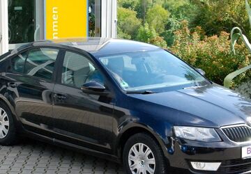 Skoda Octavia 238.340 km 4.200 &euro; Dornburg - Camburg 07774