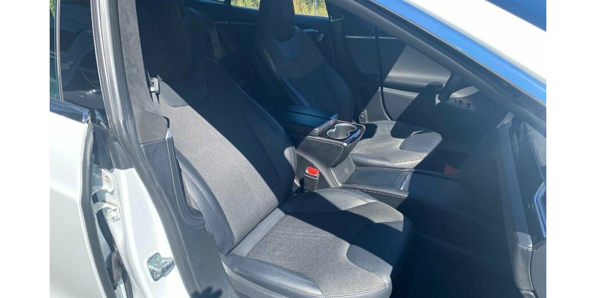 Tesla Model S 75 FreeSupercharger*CCS Adapter*Sitzh.*Aut 145.000 km 34.990 &euro; Rudolstadt 07407