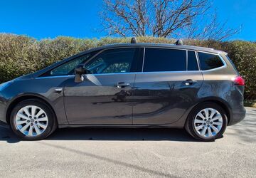 Opel Zafira Tourer 156.950 km 8.990 &euro; Jena 07745