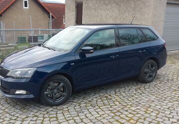 Skoda Fabia 36.500 km 13.800 &euro; Dornburg-Camburg 07774