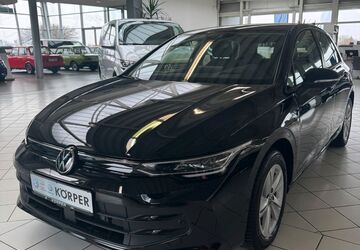 VW Golf 3.587 km 31.982 &euro; Sömmerda 99610