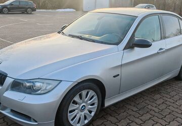 BMW 318 141.000 km 3.990 &euro; Umpferstedt 99441