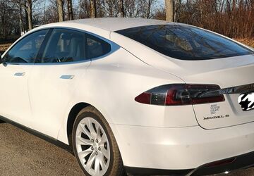 Tesla Model S 150.000 km 16.900 &euro; Erfurt 99099