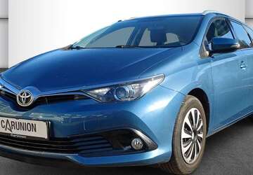 Toyota Auris 92.417 km 10.490 &euro; Jena 07749