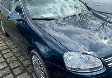 VW Golf 113.000 km 2.590 &euro; Jena 07751