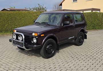 Lada Taiga 22.522 km 15.895 &euro; Isserstedt 07751