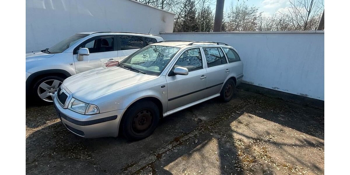 Skoda Octavia 88.000 km 2.200 &euro; Jena 07751
