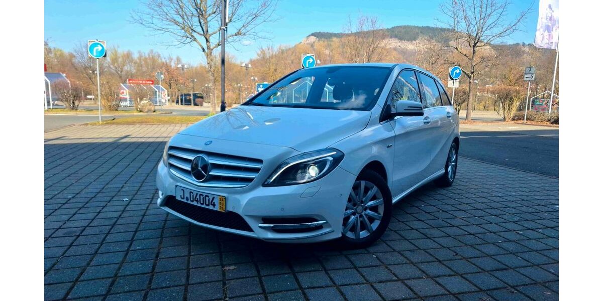 Mercedes-Benz B 180 151.000 km 8.900 &euro; Jena 07745