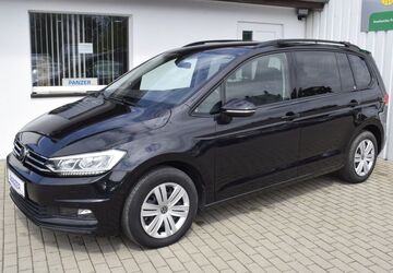 VW Touran 33.300 km 27.490 &euro; Weimar 99425