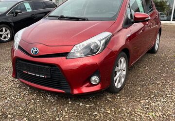 Toyota Yaris 130.950 km 9.950 &euro; Apolda 99510