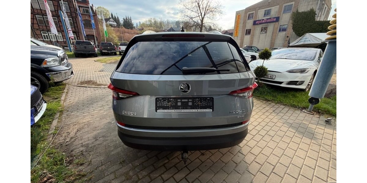 Skoda Kodiaq DSG 4+4 AHK SITZHEIZUNG 134.700 km 18.999 &euro; Rudolstadt 07407